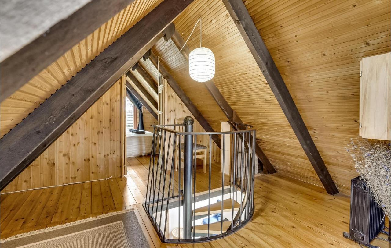 Amazing Home In Logstrup With Kitchen ภายนอก รูปภาพ