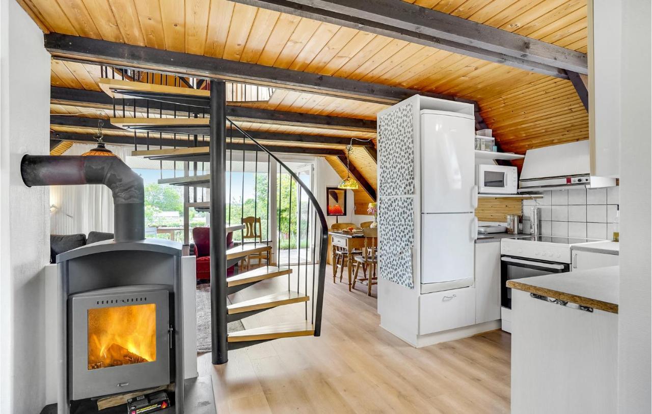Amazing Home In Logstrup With Kitchen ภายนอก รูปภาพ